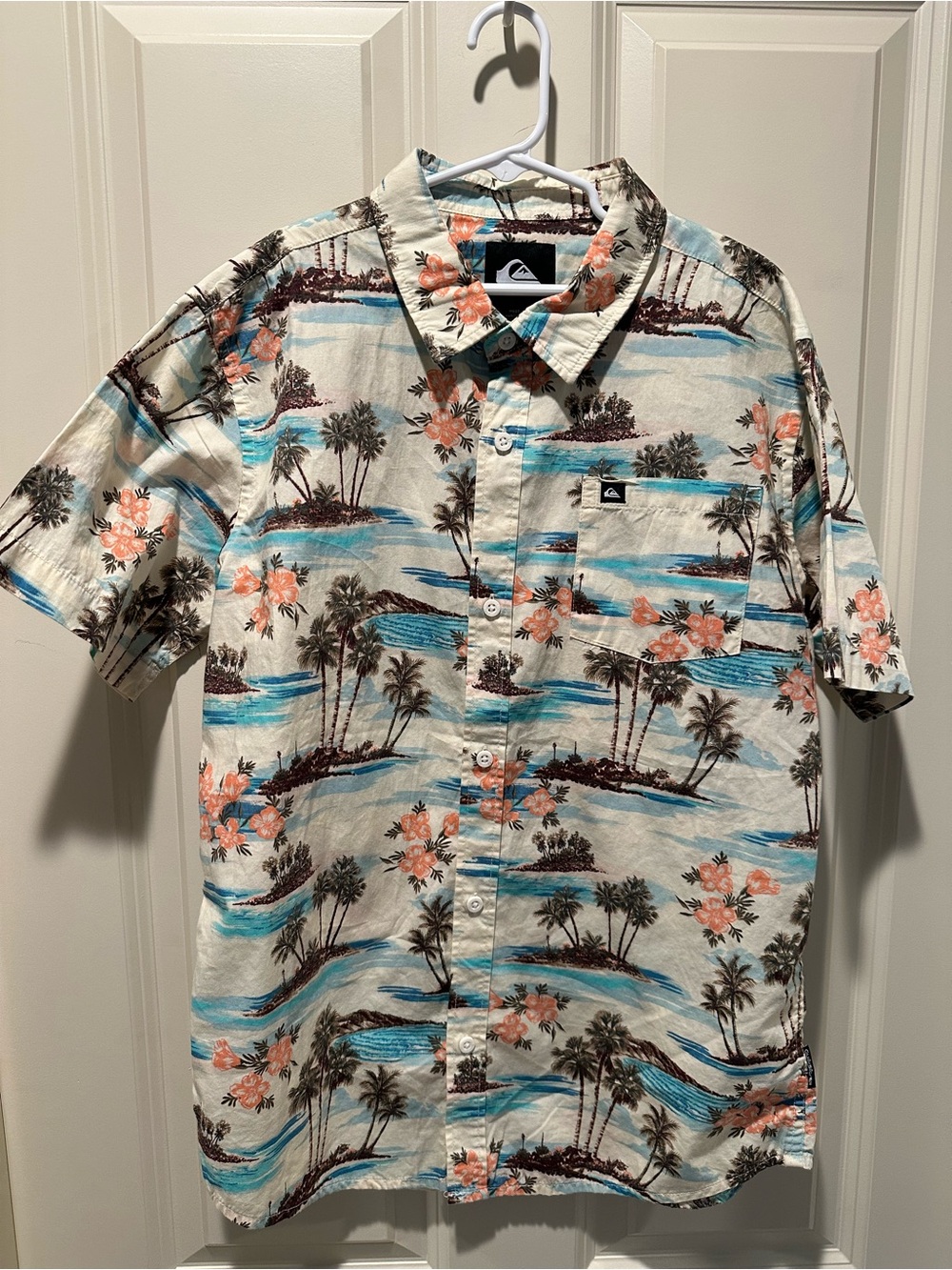 Quiksilver Cream Short-Sleeve Button-Down with Blue & Coral Tropical Print